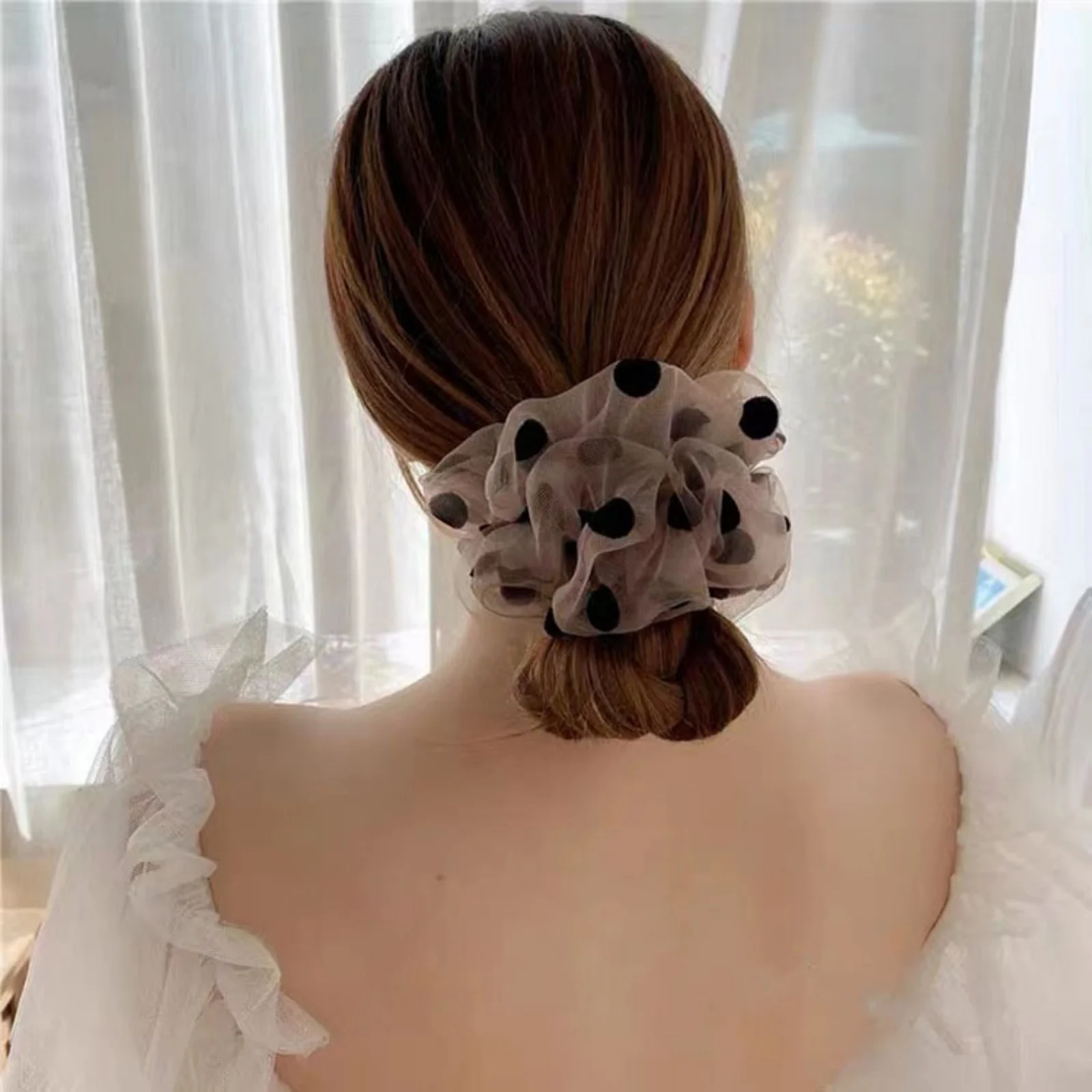 1PC　Polka Dot Organza Hair Scrunchies, Black & Beige Hair Ties, Cute Hair Accessories, Perfect for Adding a Feminine Touch