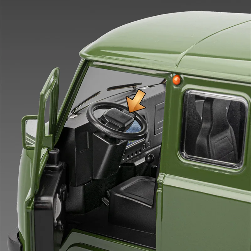 1/18 UAZ voyageur alliage Van modèle de voiture moulé sous pression en métal véhicules tout-terrain modèle de voiture Simulation son lumière Collection enfants jouet cadeau