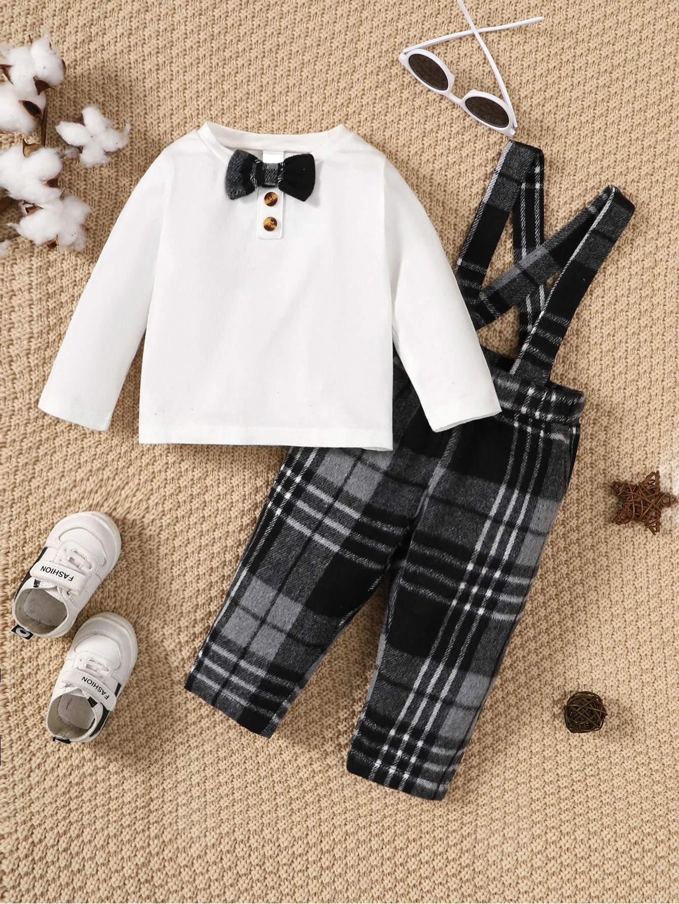 Baby autumn and winter fashion exquisite leisure comfortable breathable suit.