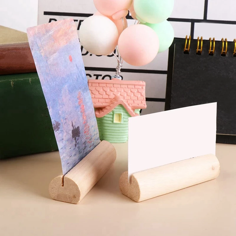 木製の場所カードホルダー、木製のテーブル番号スタンド、結婚式の看板、素朴なメッセージ名のディスプレイスタンド、20個