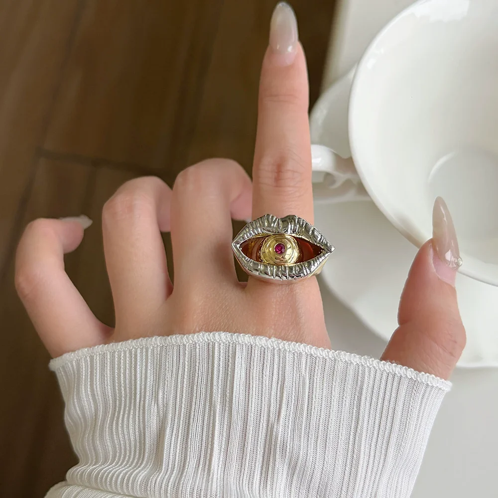 Hollowed-Out Eye-Opening Rings Fashionable Exaggerated Rhinestone Rings For Men Women Jewelry Accessories For Ladies'