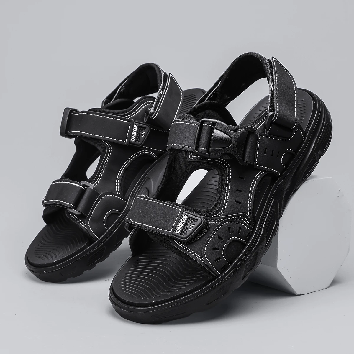 

Summer New Men's Sandals Fashion Trend Outdoor Beach Casual Sandals EVA Thick Sole Anti slip and Wear resistant Cold Slippers S