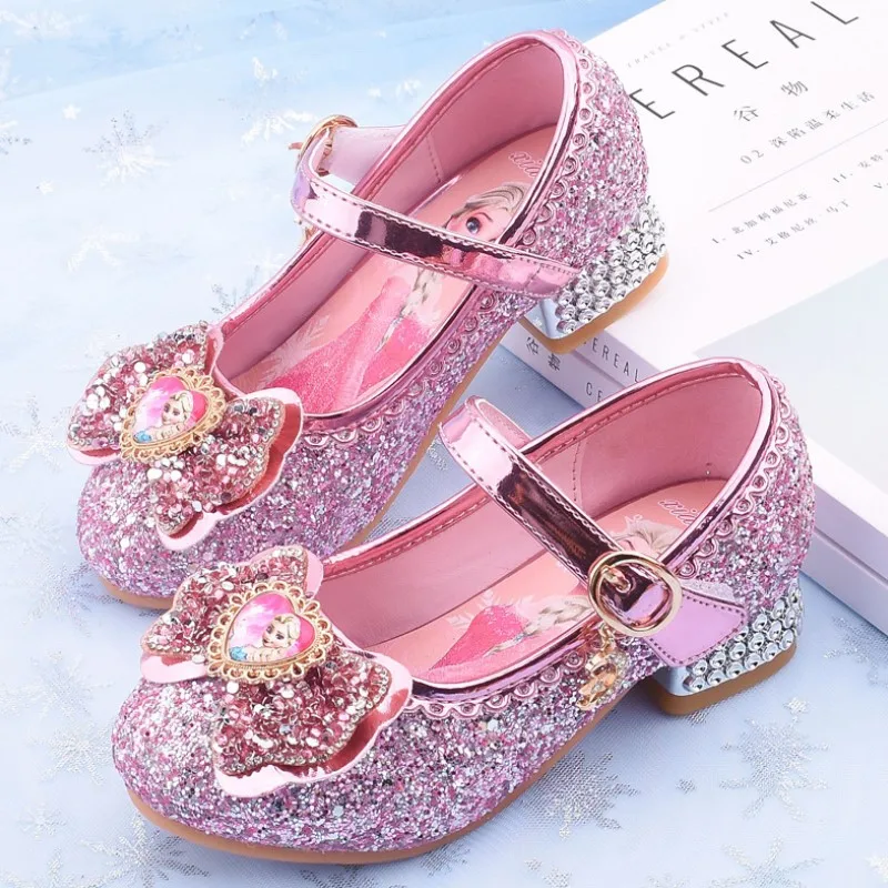 Nuove scarpe Elsa per ragazze scarpe per bambini in pelle di cartone animato scarpe per bambini principessa congelata sandali per ragazza vestito