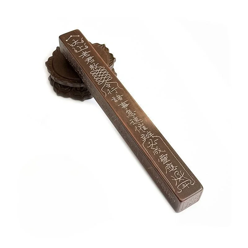 The old law piece Moral Tianzun and the Four Spirits Zhao are all handmade, and the lightning strike jujube canopy ruler