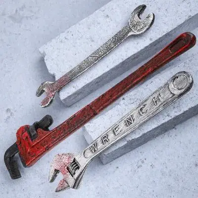 

3Pcs Halloween Wrench Prop Plastic Simulation Realistic Costume Party Accessory Halloween Supplies Stage Performance