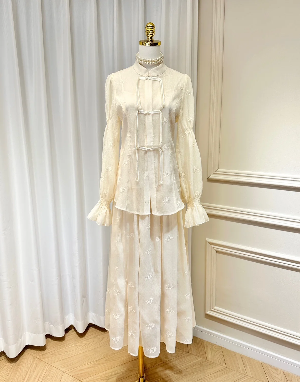 

Chinese Sle Sequin Trim Belted Button up Stand Collar Bubble Sve irt Top High Waist Maxi Skirt Set Faionable Women's...