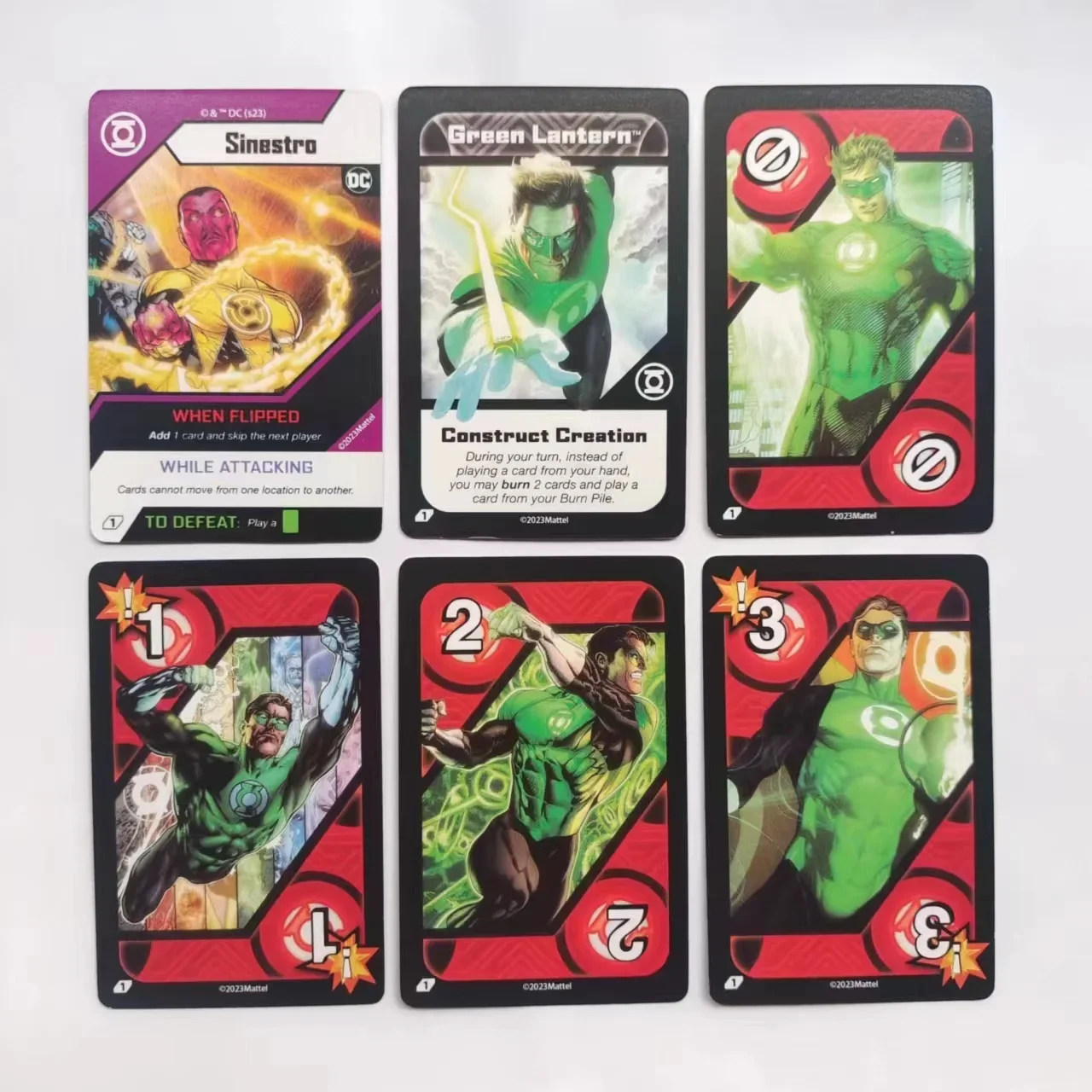 UNO Ultimate Marvel Card Game with 4 Collectible Foil Cards, Character-Themed Decks & Special Rules