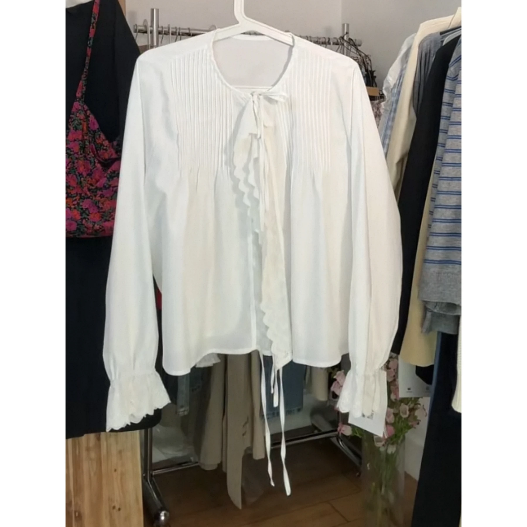

2026SS Embroidered Lace Trim Loose Fit Cotton Shirt with Tie Shoulder Tuck Women's Comfortable Breathable Long Sleeve Blouse