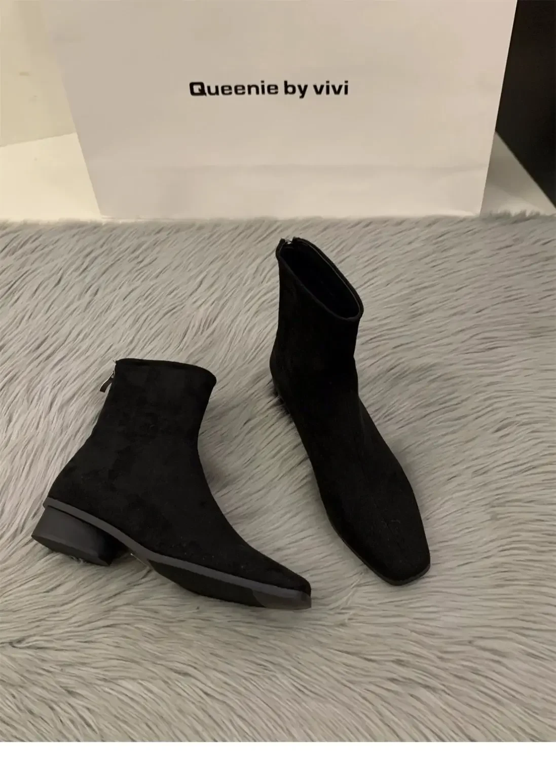 Pfirsichfarbener Rückenreißverschluss Nude-Stiefel Modischer Quadratischer Zeh Herbst/Winter-Stil Hoher Absatz Elegante Damen-Kurzstiefel – Detail 9