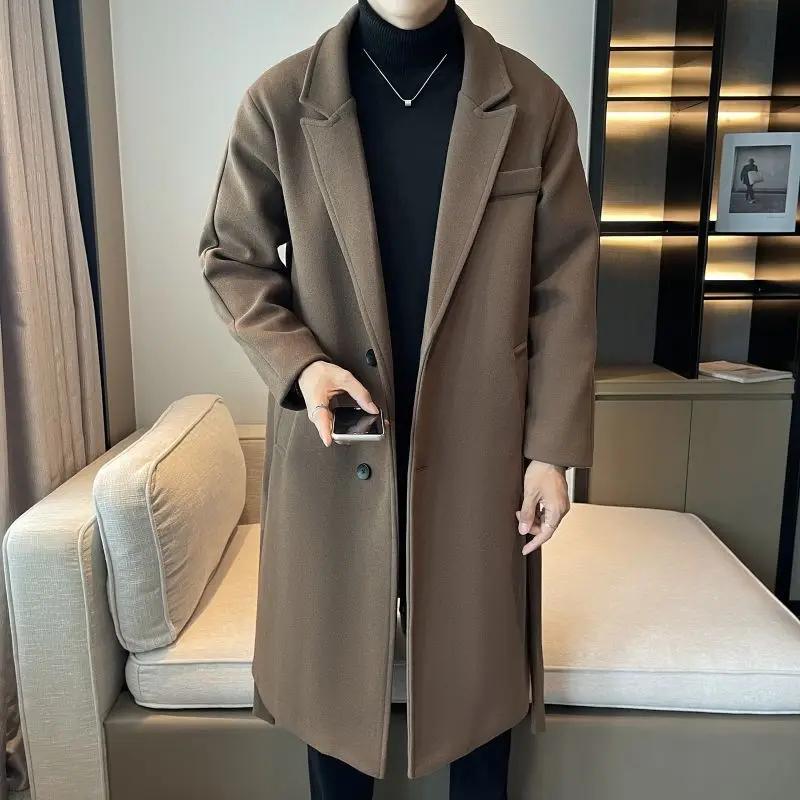 

Мужское пальто из шерстяной смеси с мехом, многослойное, структурированное, с градуированными слоями, упорядоченное, организованное, структурированное, слоистое, многоуровневое, с последовательной посадкой слоев