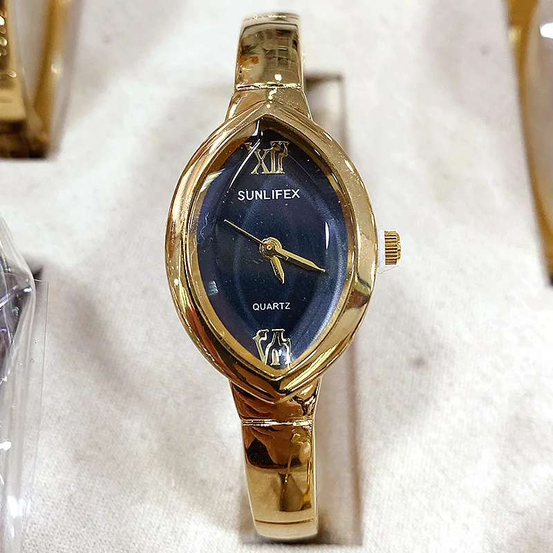 New Women'S Luxury And Exquisite Bracelet-Style Watch. Simple, Elegant, Versatile, And High-Quality Women'S Timepiece.