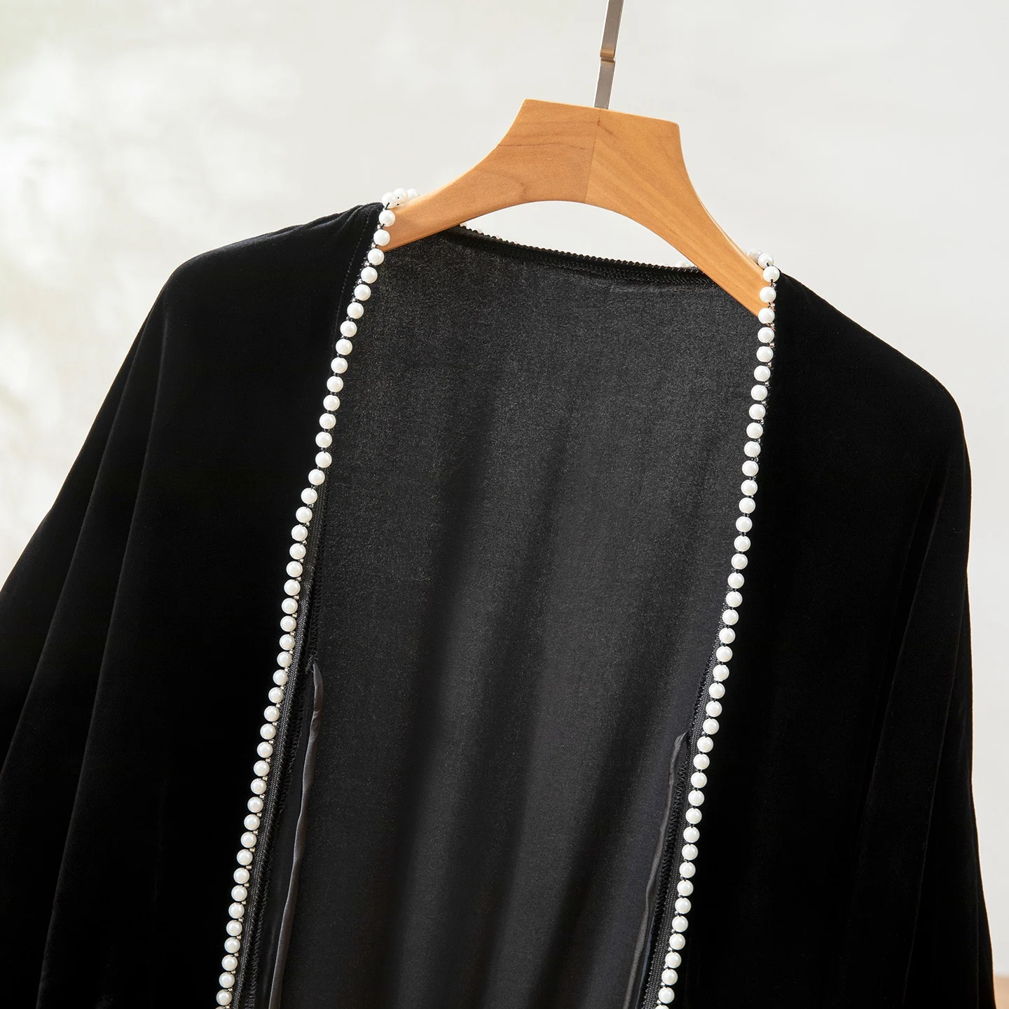 Winsleter-bas 100% manteau en velours élégant en soie véritable, manches chauve-souris perles, manteau ample de tempérament pour femmes, automne 2025 C5O878CC