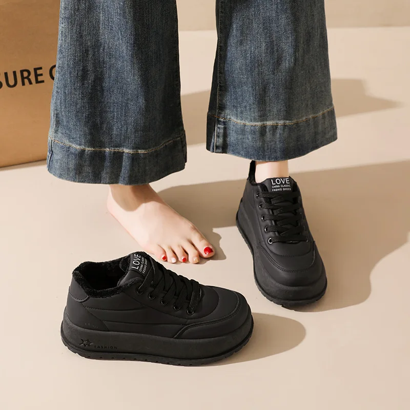 الشتاء المرأة الرجعية الدافئة أفخم منخفضة أعلى فلكنيز حذاء موضة تنوعا مريحة المخملية عدم الانزلاق أحذية رياضية قطنية مكتنزة