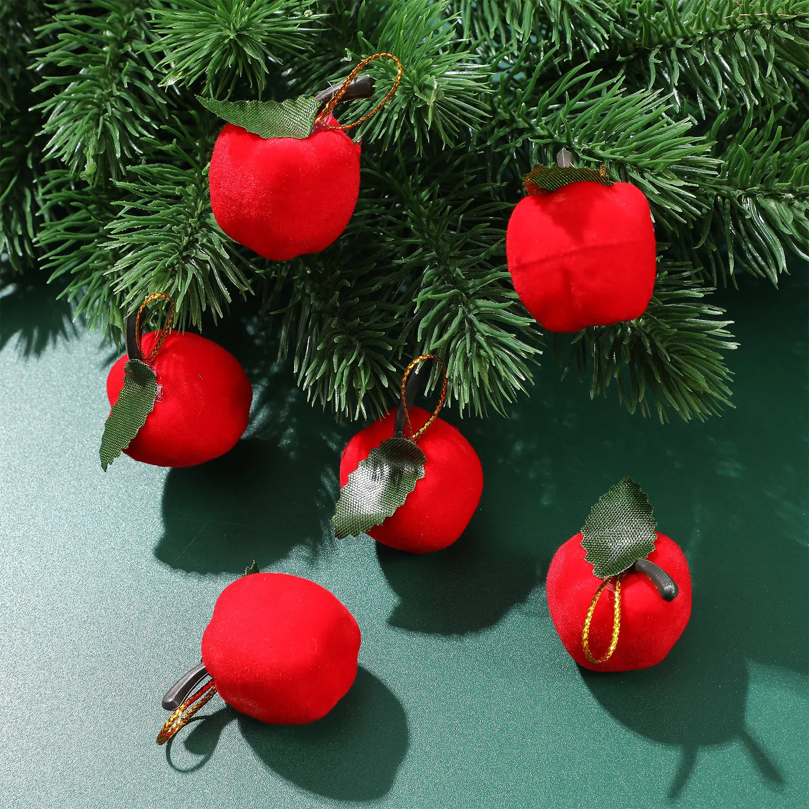 

24Pcs 3Cm Red Apples Christmas Hanging Pendants for Tree Wall Window Door Shelves Home Office Mall Holiday Decorations