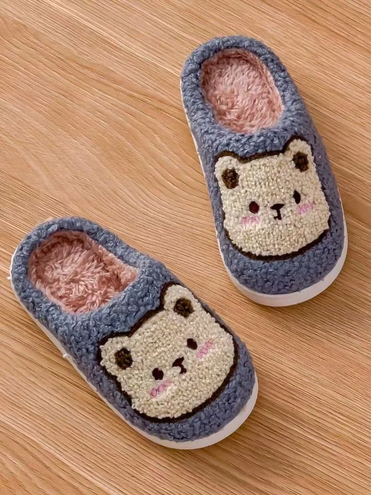 新しい柔らかい底のスリッパは、男の子と女の子のためのファッショナブルでシンプルな秋と冬の屋内暖かいスリッパです。