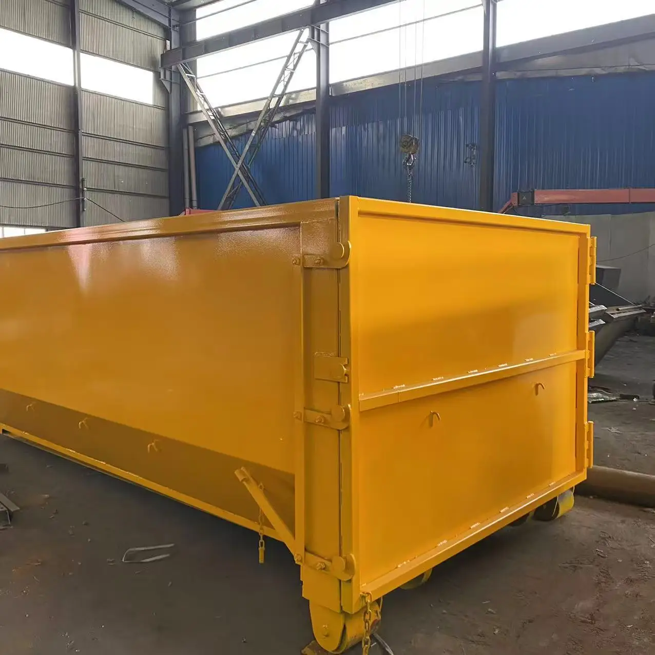 Large Recycle Hook Lift Container Steel Hook Lift Bin Low Price Waste Treatment Machine with Rollers Factory Wholesale