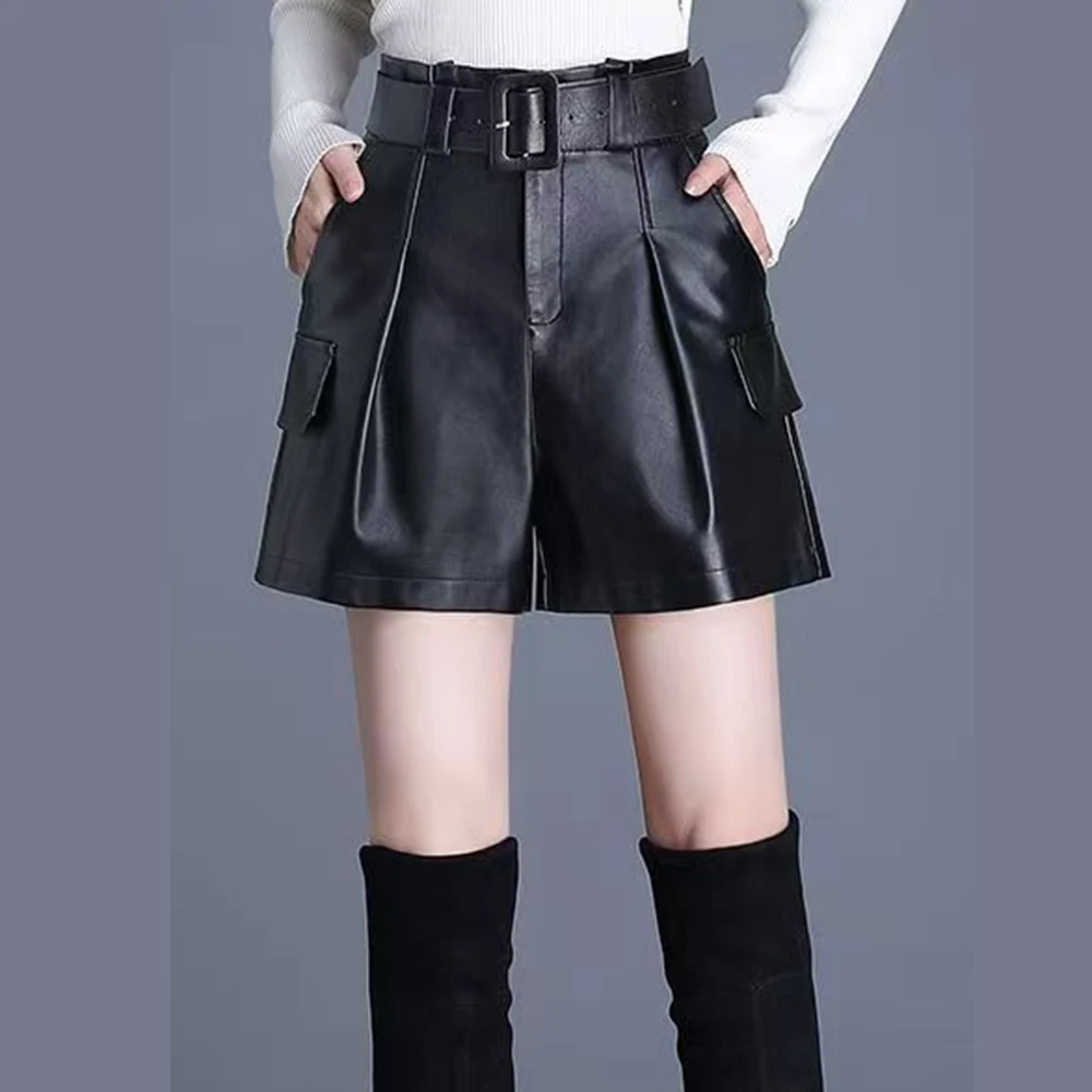 Leather  shorts women's autumn and winter wear casual  2025 new high-waisted  wide-leg  boots and pants  trend