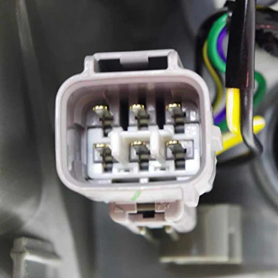 ضوء خلفي متوافق مع جيب شيروكي 20142018 يتصاعد على الجسم الهالوجين مع لمبة جانب الركاب الخارجي CH2805107 للمركبة