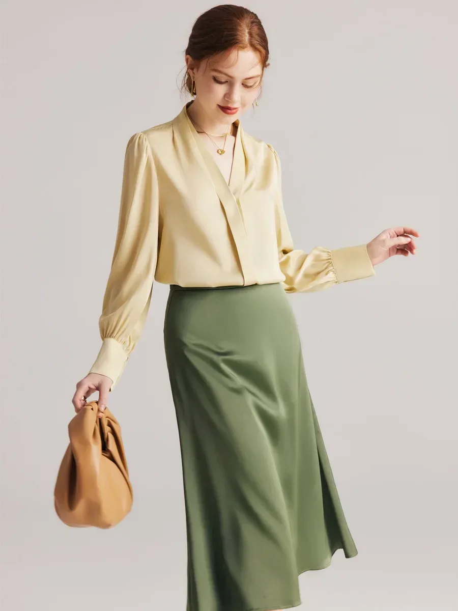 

SuyaDream Women Solid Shirts 90%Silk 10%Spandex Long Sleeves V Neck Chic Blouses 2023 Fall Winter Office Lady Top Black White