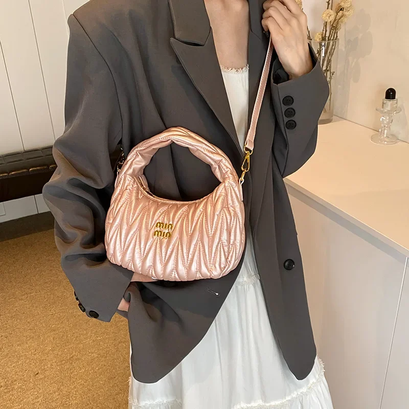 High-end, Fashionable and Versatile Hand-held Small Bag for Women 2024 New Niche Design One-shoulder Cross-body Dumpling Bag