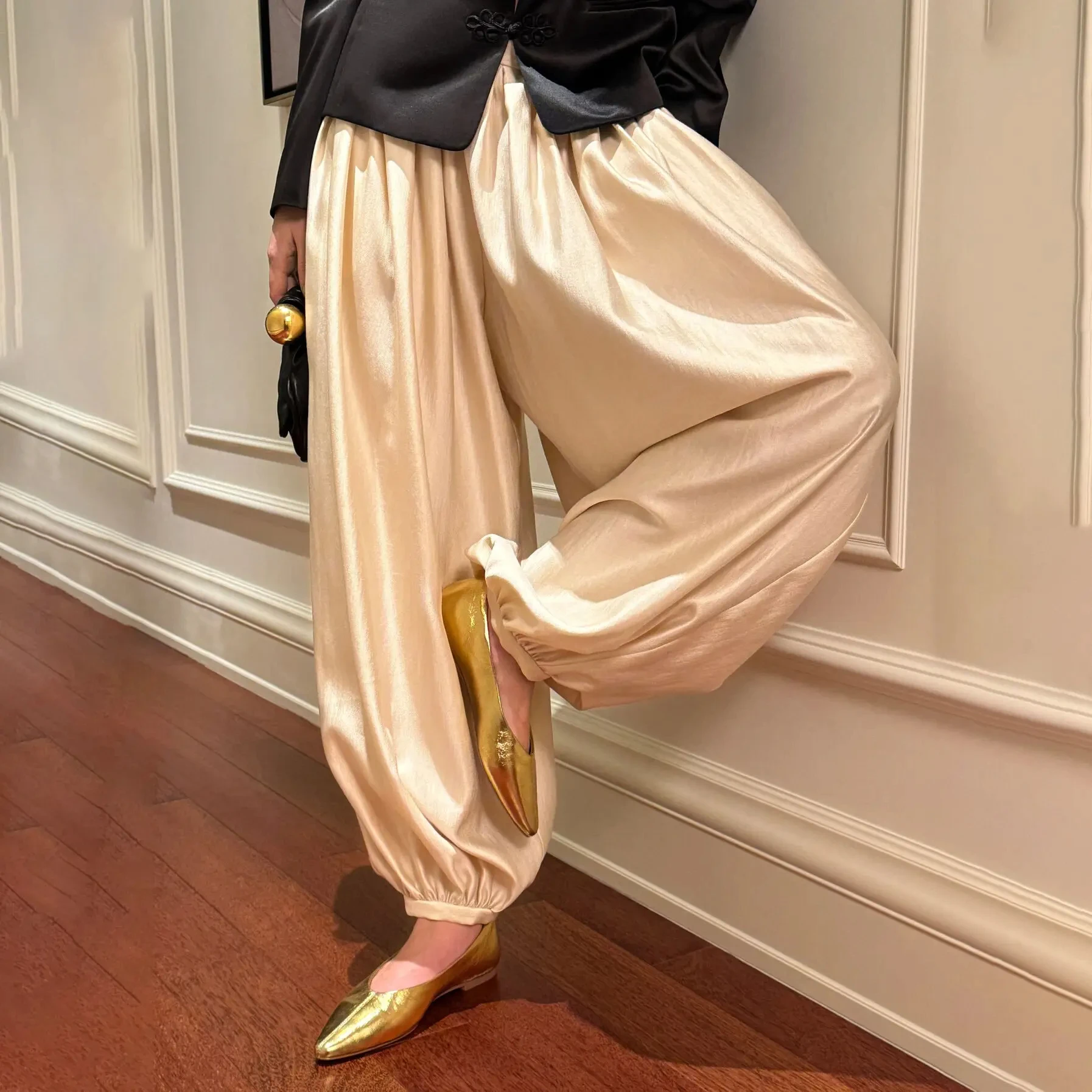 

Nova Women's High Waist Pleated Lantern Pants Satin Loose Balloon Trousers Elastic Cuff Casual Streetwear with Pockets