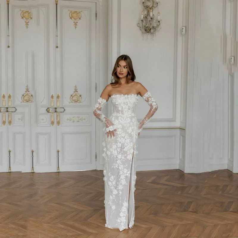 

Modern Lace Appliques Memraid Wedding Dress Exquisite Strapless Pleat Embroidery Sexy Backless Side Slit Floor-Length Customized