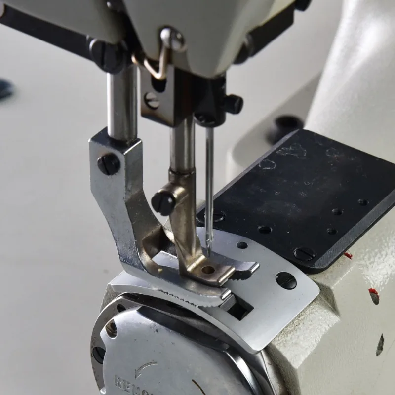 Thick material upper leather tube sewing machine high head car floor mat high head