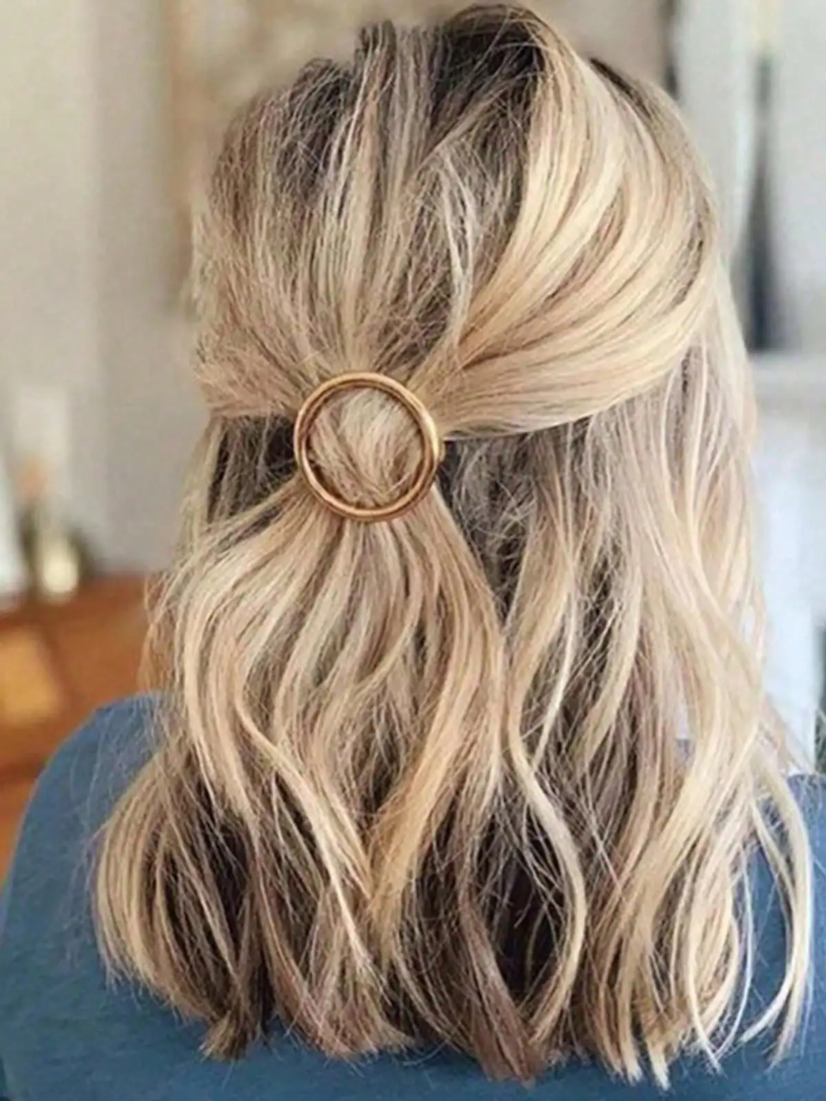 

1 round hair clip,wear-resistant and durable,with a ring design that won't pull hair,comfortable,suitableforeveryday wearordates