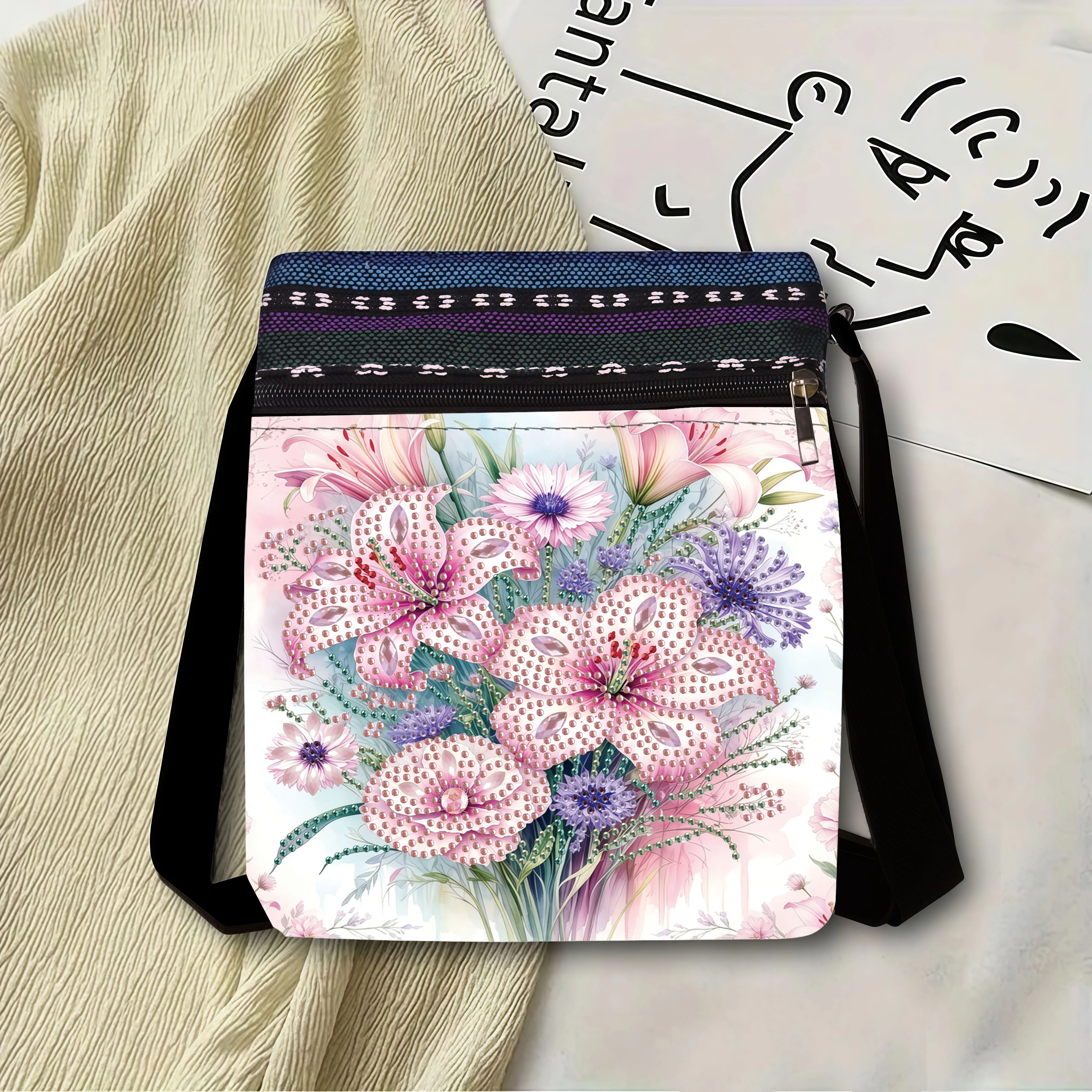 1 Piece Diamond Painting kit Messenger bag flower pattern canvas Material is very Suitable for home keys, Cosmetic storage