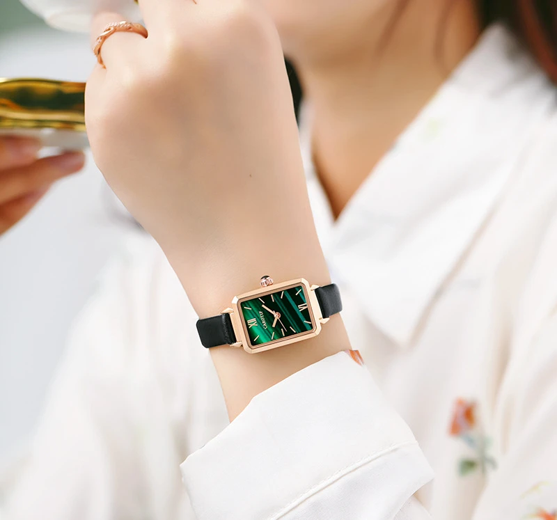 ساعة كوارتز مربعة للنساء ، ساعة خضراء صغيرة ، ساعات مقاومة للماء