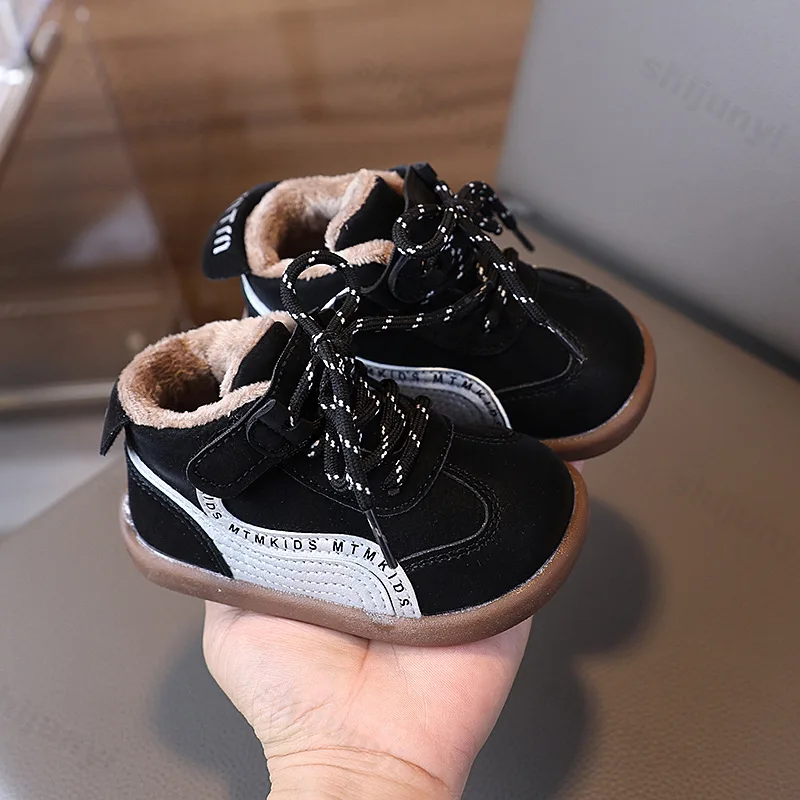 الأطفال أحذية قطنية غير رسمية 2025 الخريف الشتاء جديد بنين بنات أحذية رياضية الرجعية الاطفال عدم الانزلاق عالية الجودة الدافئة طفل أحذية رياضية