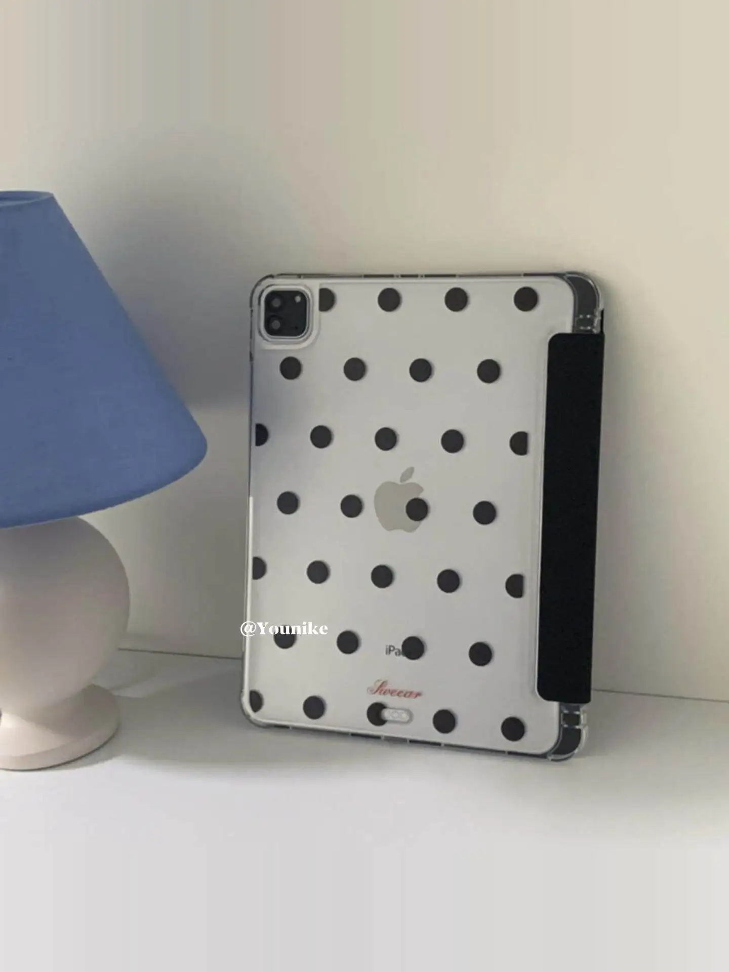 SimpleBlack Polka Dot Y2K Y-Fold Tablet Case For iPad Pro 13in 11th M5M4 12.9in A16 7/8/9/10th Air4/5/6/7 11in M2 M3 Mini Cover