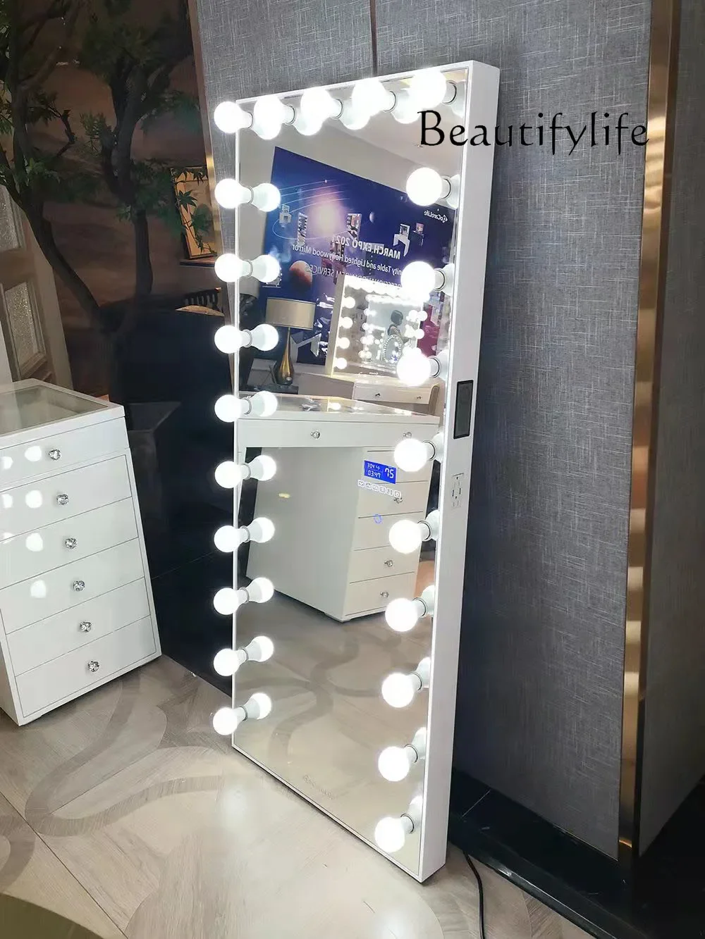 

Q Full body LED floor mirror dimming high definition light luxury square makeup mirror white paint dressing mirror