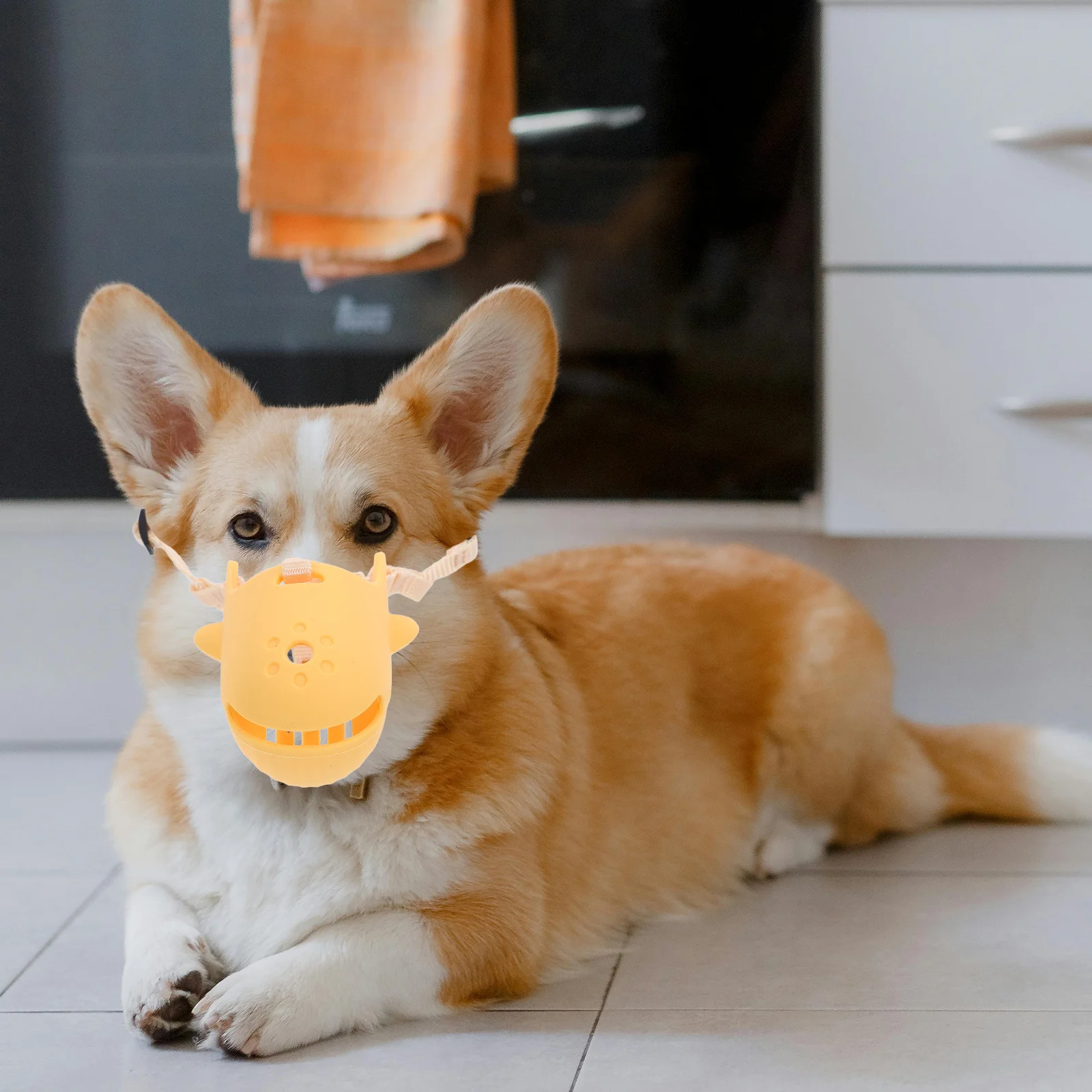 

Dog Muzzle for Large Dogs Breathable Reusable Plastic Mouthpiece Anti Biting No Barking Pet Mouth Cover Lightweight Comfortable