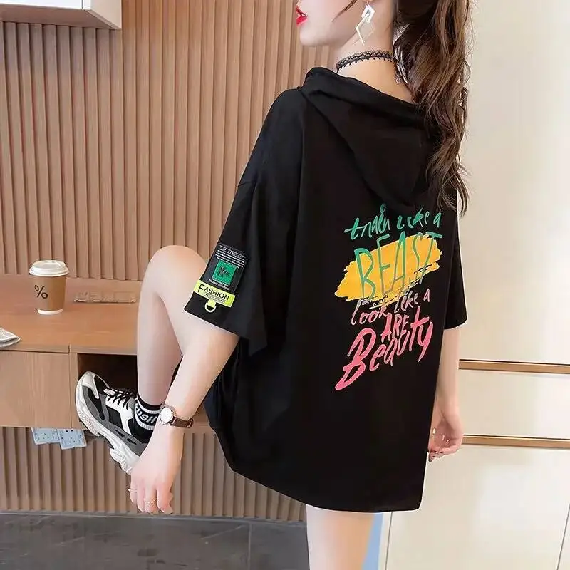 بلايز امرأة فضفاضة قصيرة الأكمام الجرافيك القطن الصيف الزي الأسود تي شيرت للنساء Y K الملابس الكورية مراجعات قطعة واحدة أنيقة