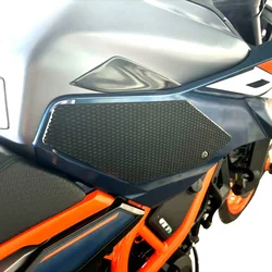 Motorcycle Tank Traction Pad Anti Slip Sticker Gas Knee Grip Protector For KTM 390 DUKE Duke250 Duke125 Duke390 2024 2025 2026