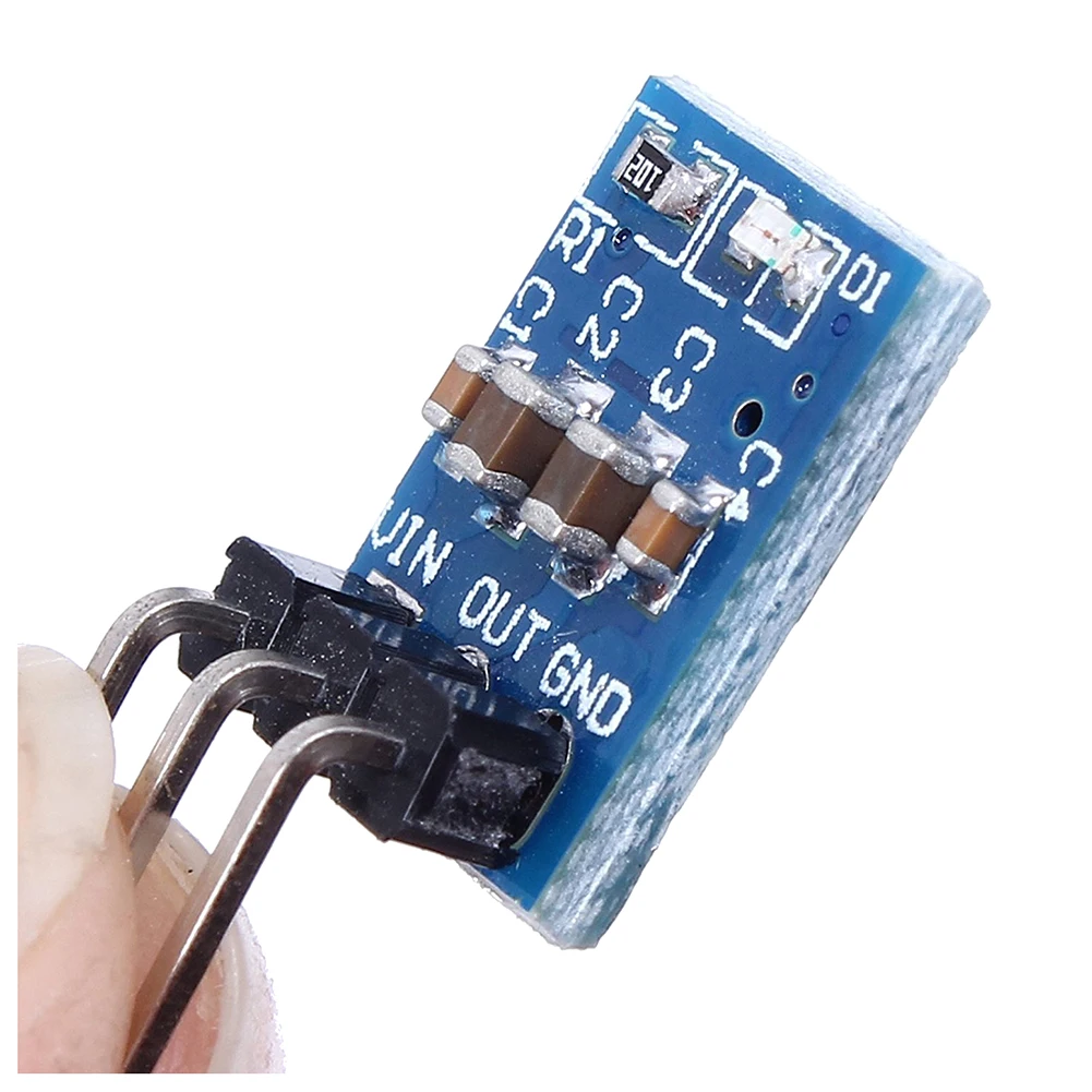 AMS1117-3.3 DC Voltage Regulator Step Down Power Supply Module 4.75V-12V to 3.3V 800mA (Pack of 5)