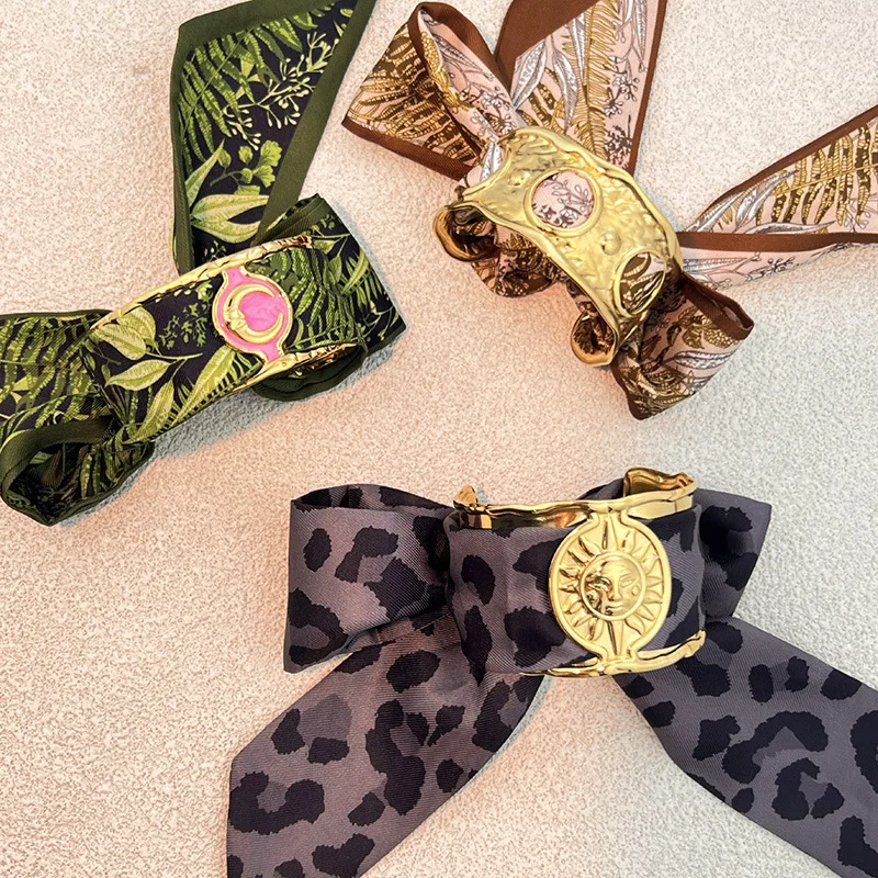 الفولاذ المقاوم للصدأ واسعة محفورة سوار فارغ y2k الشمس والقمر على شكل وشاح سوار الرجعية الخريف والشتاء المرأة رائعة je