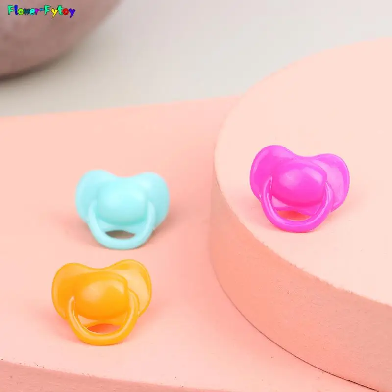 20 Stück Miniatur Puppe Schnuller Ausdruck Schnuller Spielzeug Zubehör Plastiks pielzeug Spielhaus Spielzeug Kinder Puppenhaus zufällige Farbe
