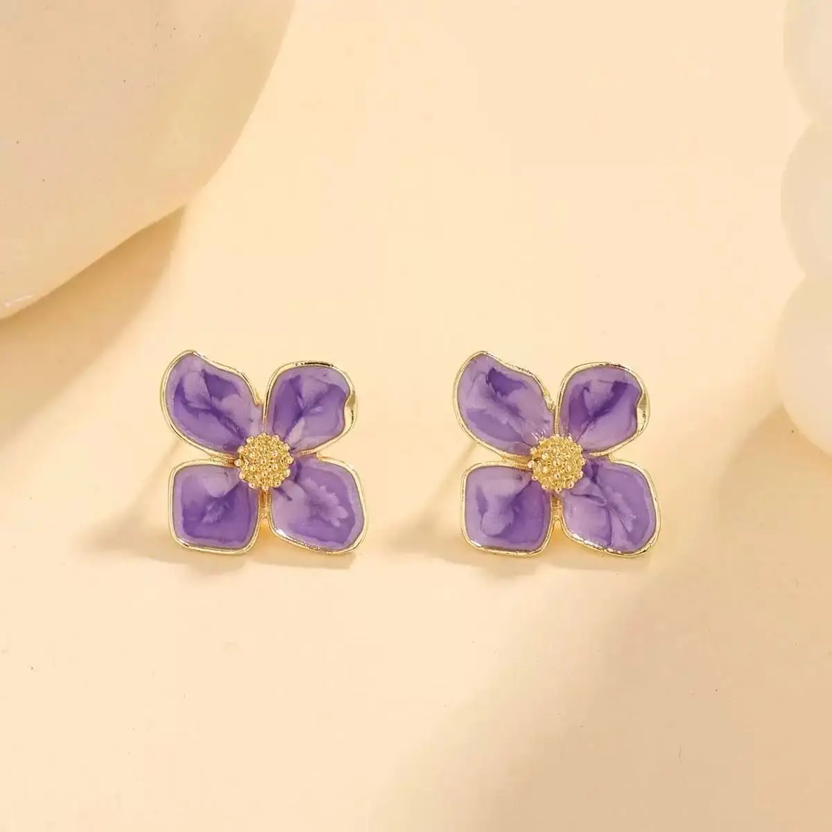 Floral Earring Image