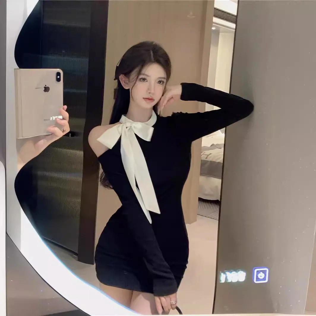 Women Summer Dress 2025 New Fashion Socialite Bag Buttock Niche Design Sense Strapless Strap Knit Dresses Women Vestidos XYD837