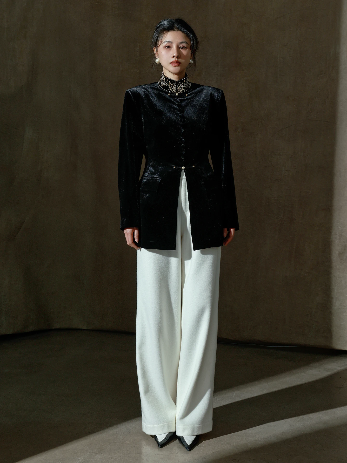 

Bla Silk Velvet Long Sve Tailored Jaet French Embroidery Classic mat Chinese Sle Silk Vest Top