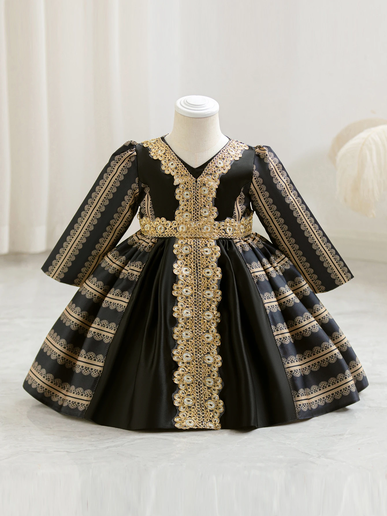 Girls' One-Year-Old Dress Satin Princess Dress Lace Printed Dress Children's Festival Costumes Dongfeng High-End Princess