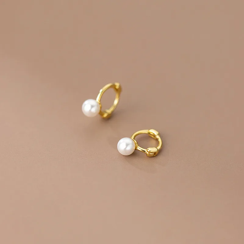 MloveAcc 100% 925 Sterling Silver Korean Style Simple Shell Synthetic Pearl Stud Earring Charm Trend Women Jewelry Popular Sale