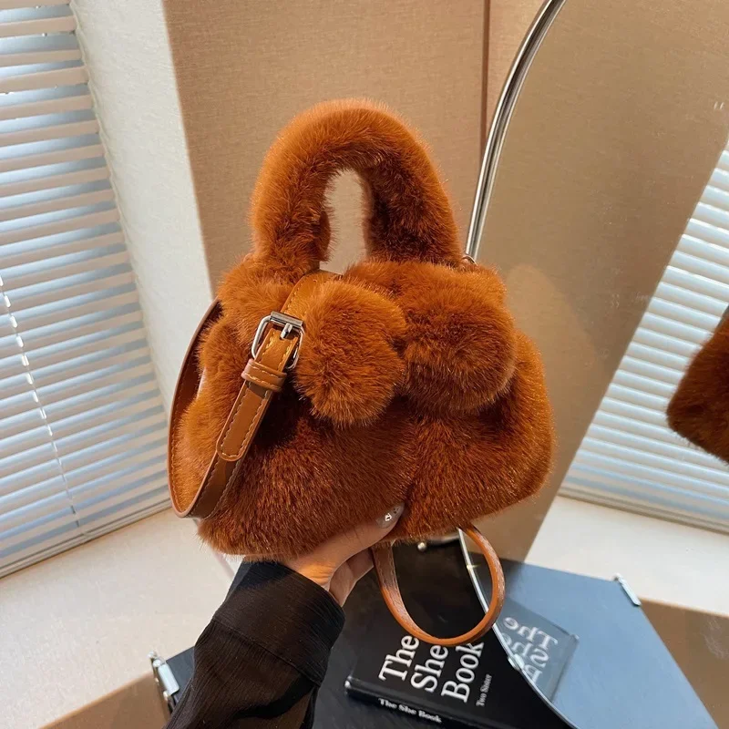 Bolsa de pelúcia feminina sênior sentido 2024 novo outono e inverno versátil ombro mensageiro saco balde portátil