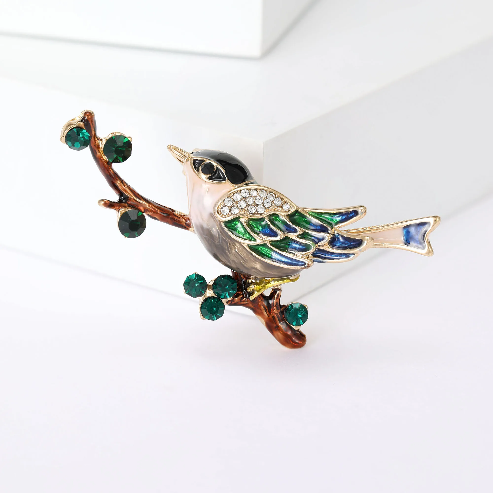 Beaut&Berry Luxurious and High-end Bird Brooches for Women Antique Animal Pin Office Party Casual Accessory Gift