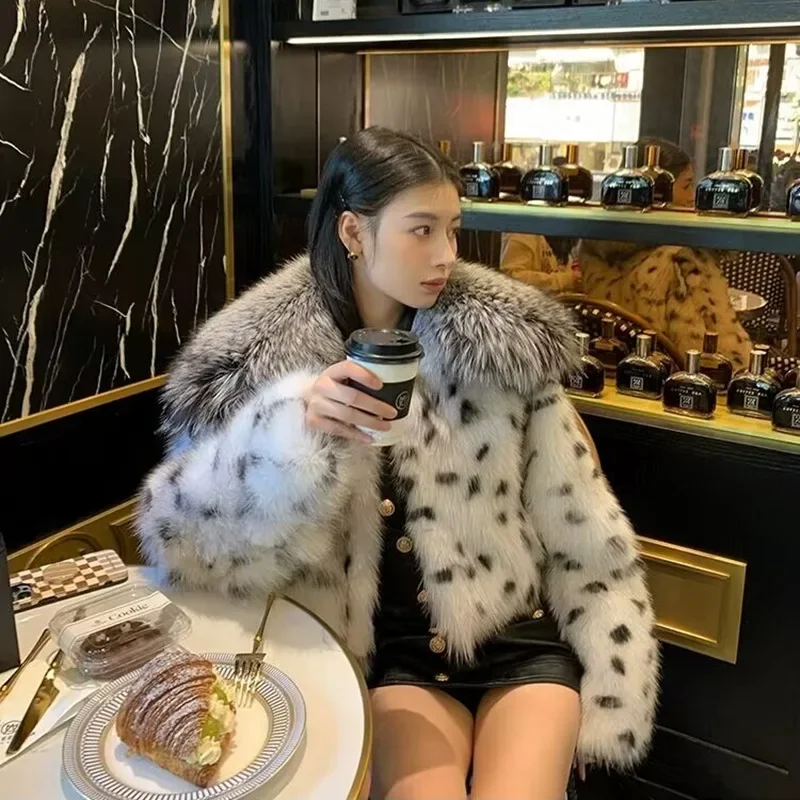 Faux Fox Bobcat Leopard Print Short Fur Coat for Women Silver Fox Fur Collar Cropped Jackets Winter Fashion Wram Fluffy Top