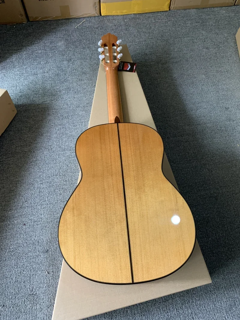 Gitara w skali 650MM Ręcznie robiona 39-calowa akustyczna gitara Flamenco z korpusem z litej śliwki/Aguadze + torba 20mm, gitara klasyczna, nakrętka