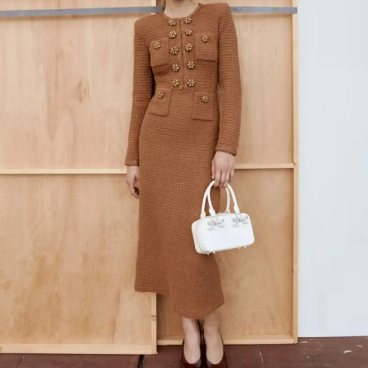 

Spring New High-Quality Fashionable Commuting Elegant Woolen Knitted Fabric Button Slim Fit Round Neck Long Sleeved Dress