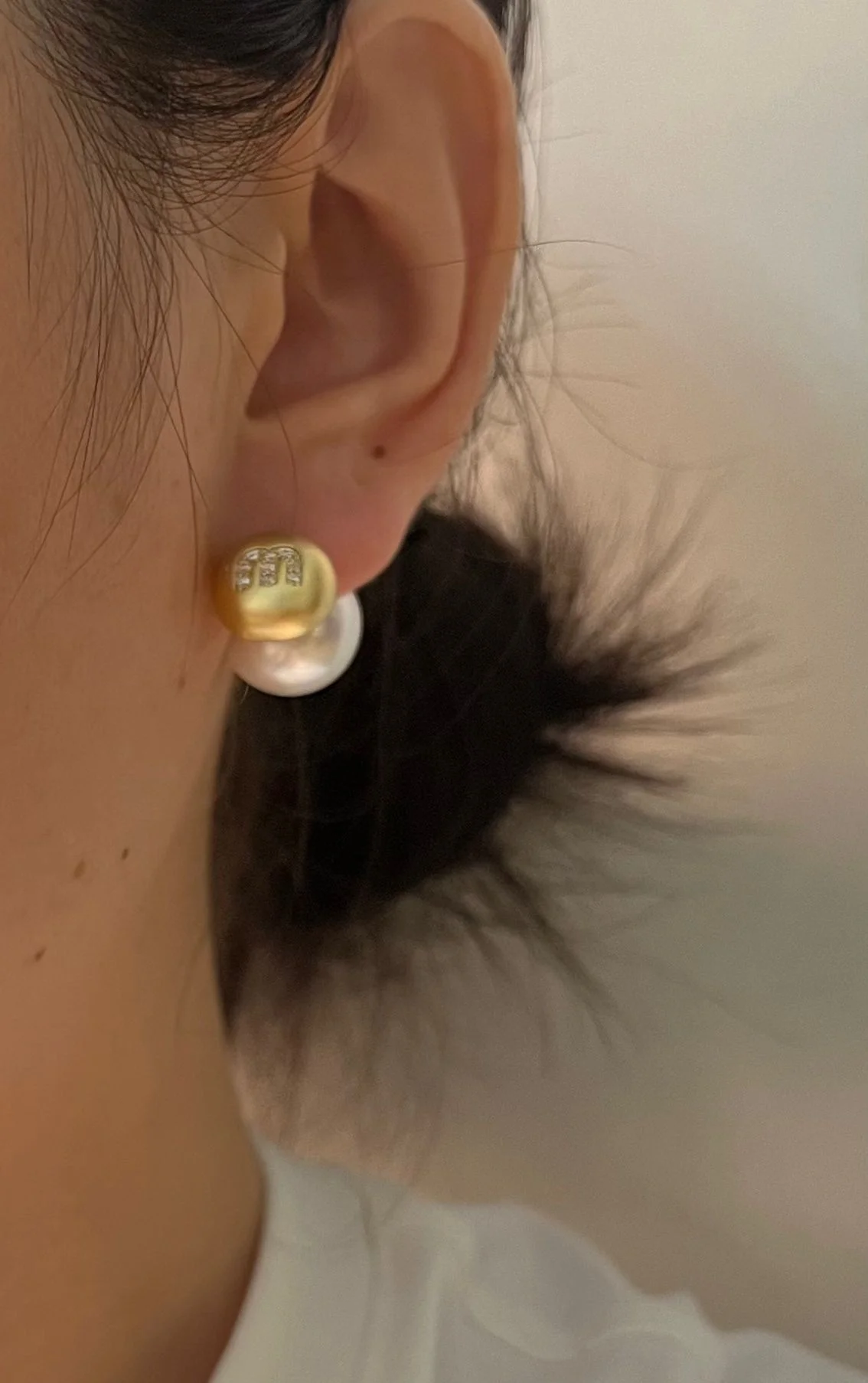 Korean new fashion jewelry 14K sub-gold plated letters M pearls wearing earrings front back elegant women's daily accessories